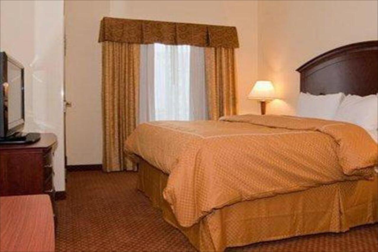 Comfort Suites Southport Εξωτερικό φωτογραφία