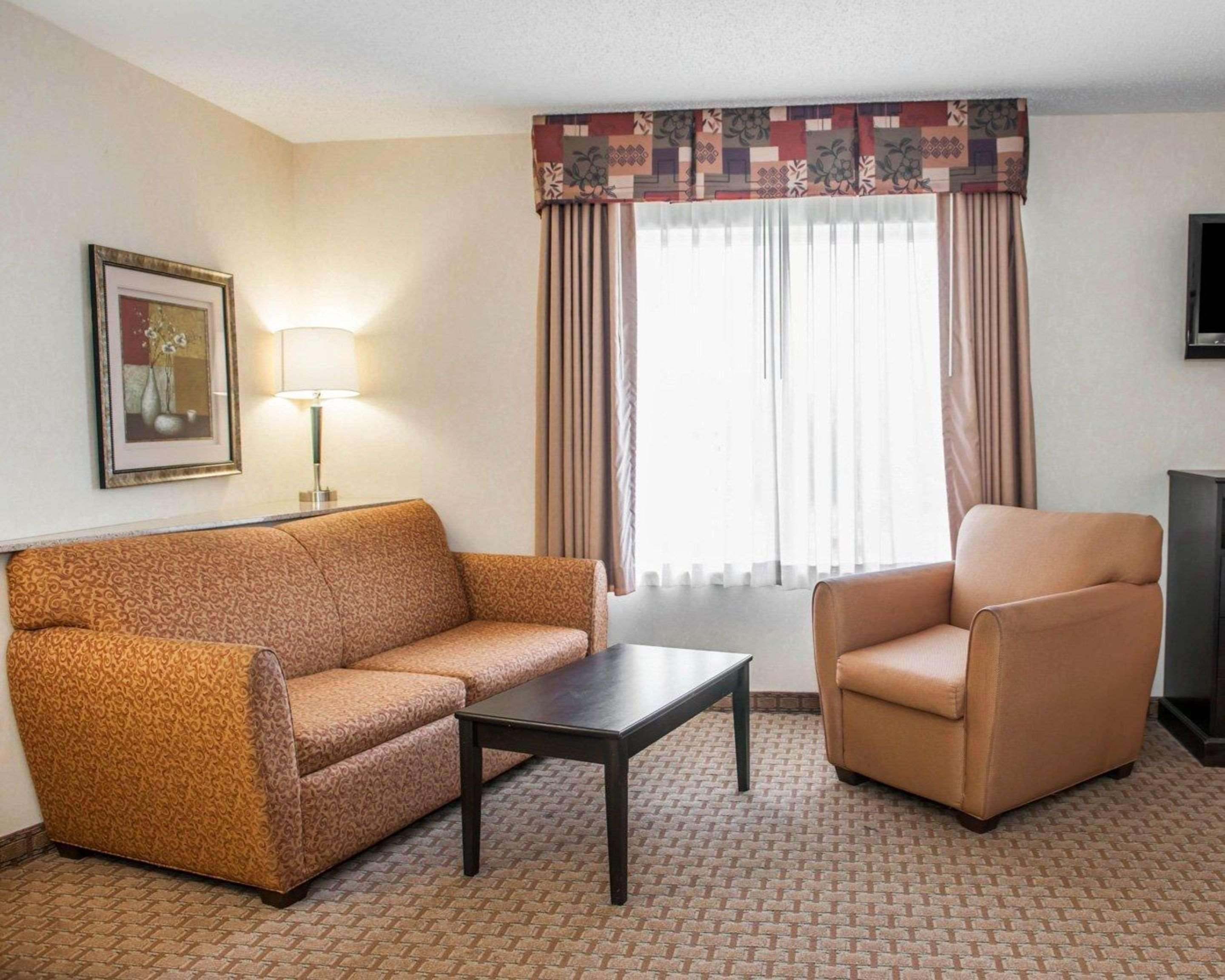 Comfort Suites Southport Εξωτερικό φωτογραφία