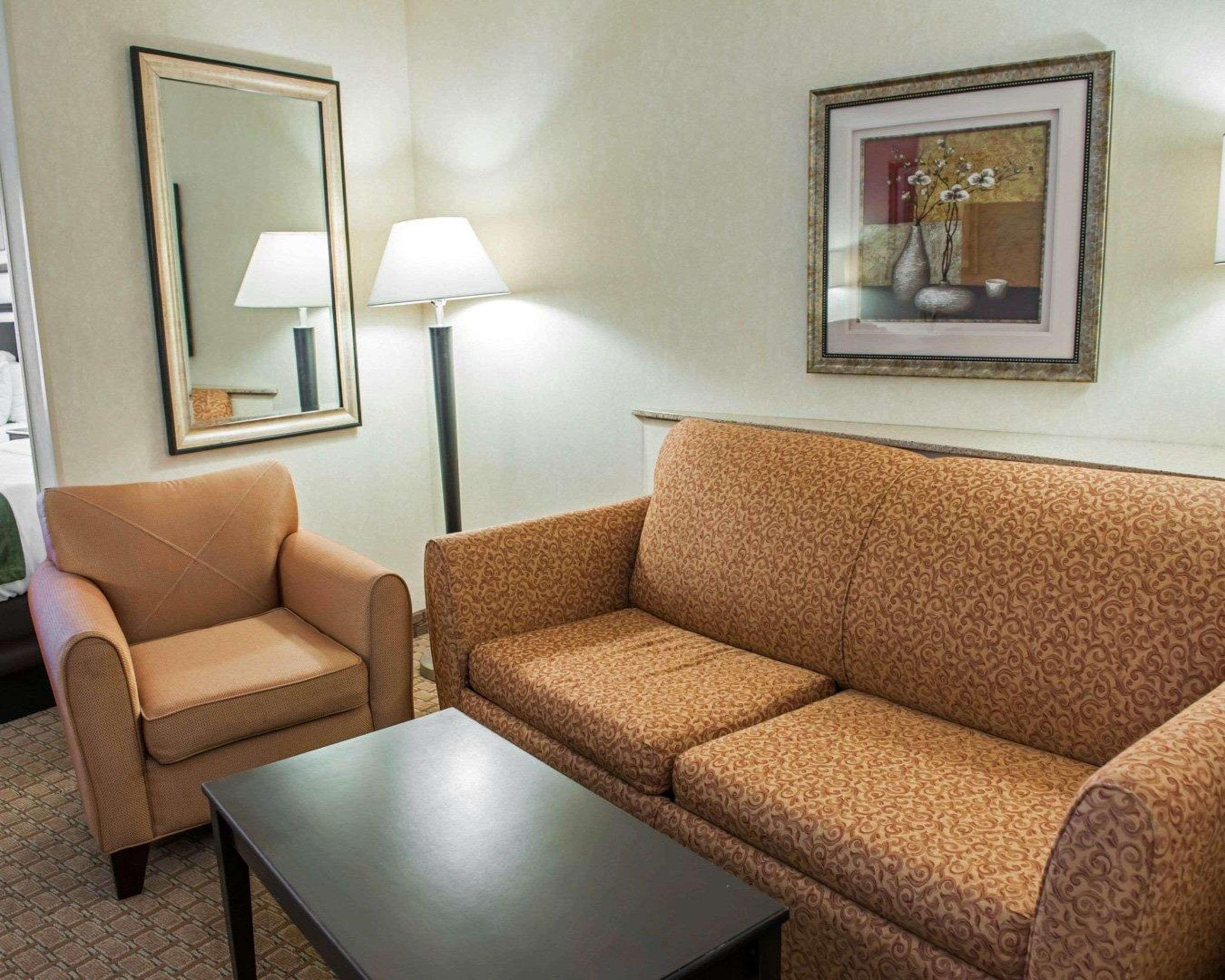Comfort Suites Southport Εξωτερικό φωτογραφία